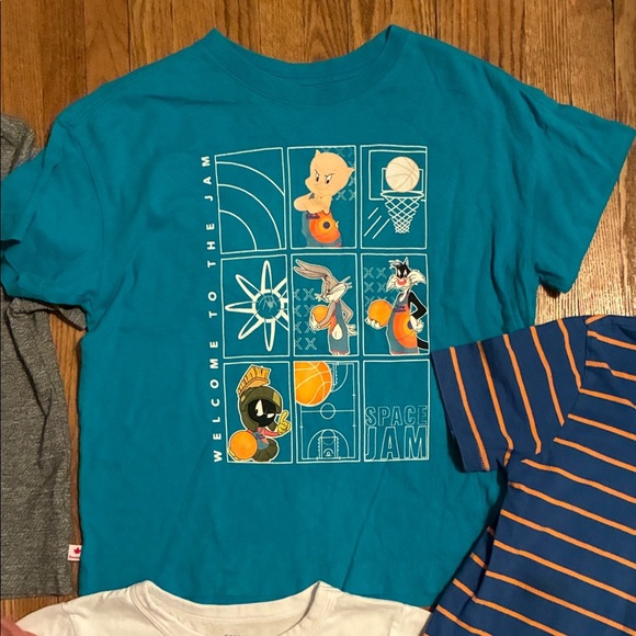 Assorted Kids Tees and Polos and Shorts. - Picture 6 of 15